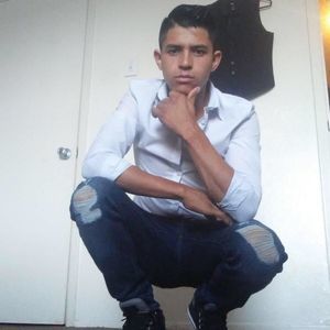 Meet your Posher, Rony noel